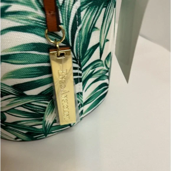 Resort Ready ENZO ANGIOLINI Green Multi Fabric Canvas Bamboo Resin Handle Purse - Picture 5 of 9